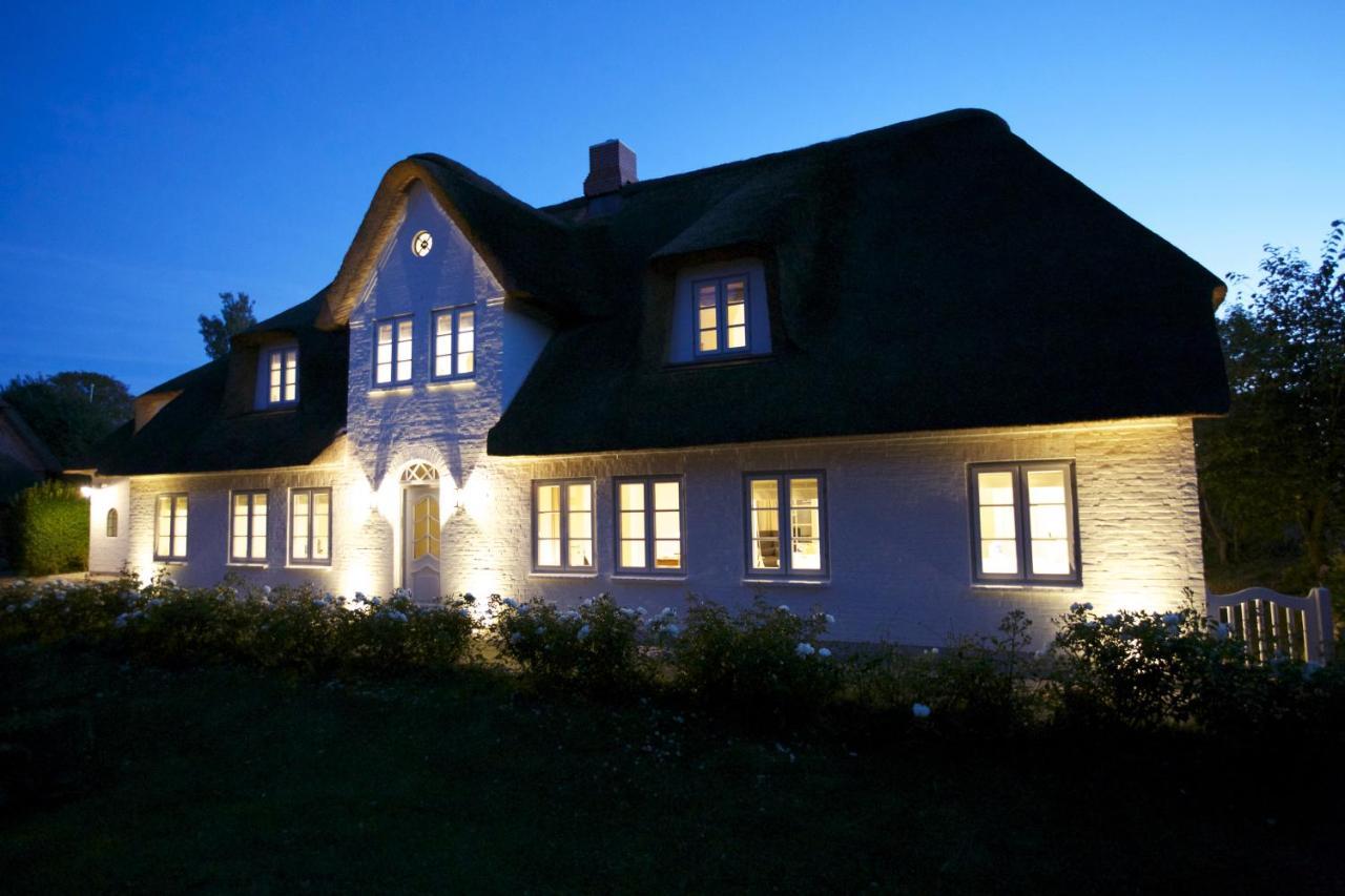 Kapitaenshaus Ost Villa Oldsum Luaran gambar