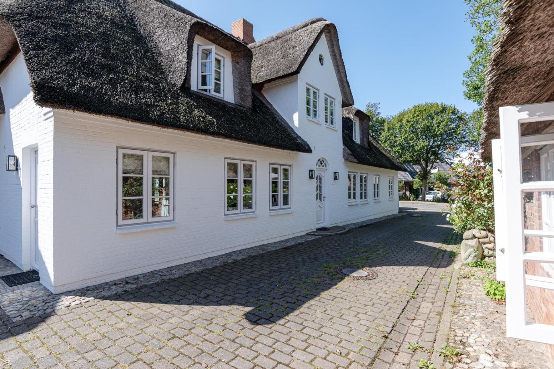 Kapitaenshaus Ost Villa Oldsum Luaran gambar