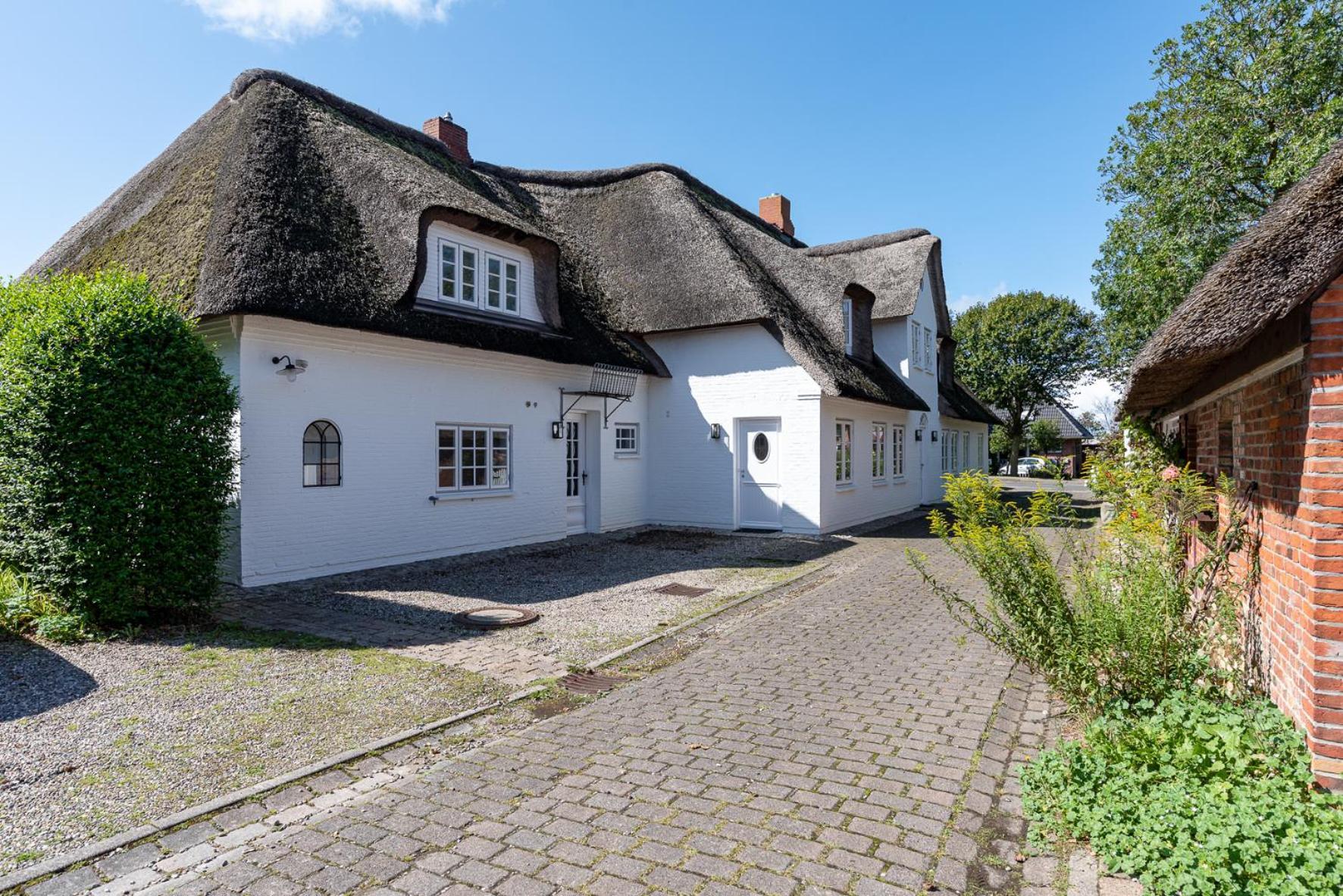 Kapitaenshaus Ost Villa Oldsum Luaran gambar
